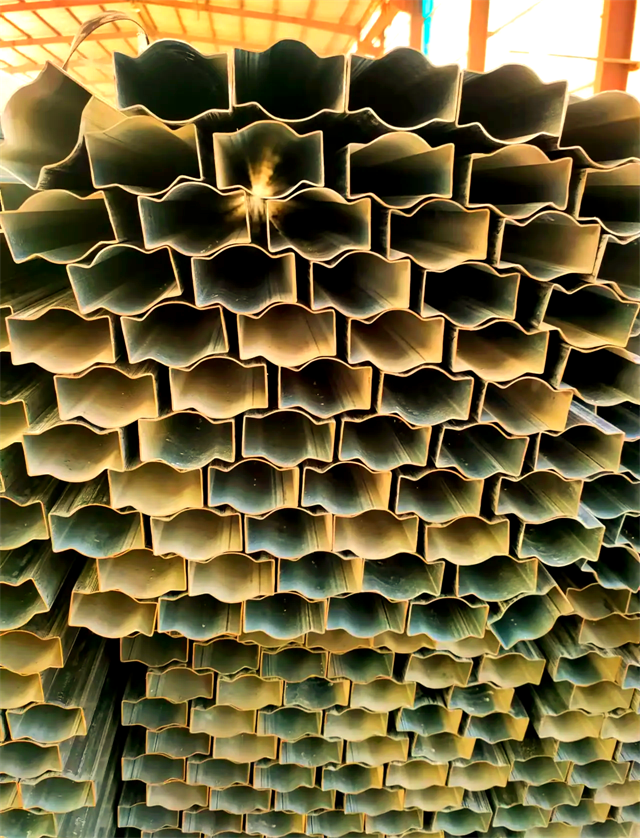 1754621948484947.png 0.png